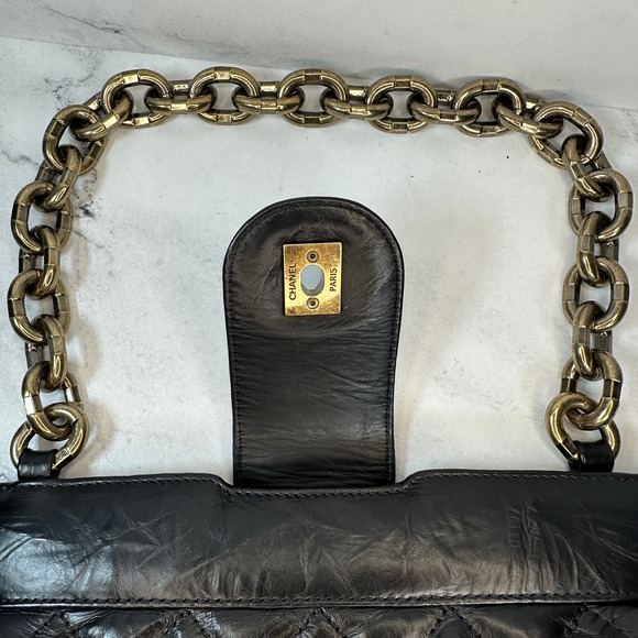 Chanel Frame Shoulder Bag CC Distressed Quilted Leather Black/Gold Thick Chain - Picture 6 of 16